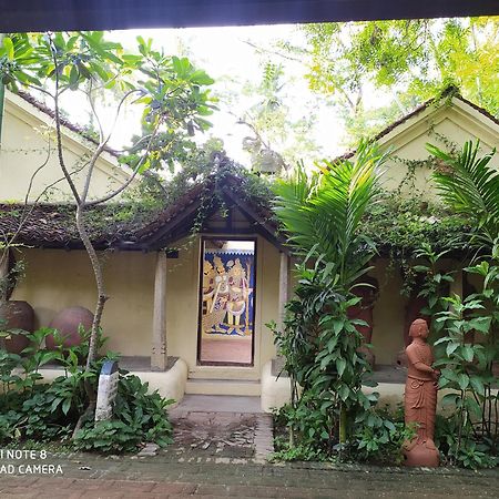 Indeco Hotels Swamimalai Kumbakonam Esterno foto
