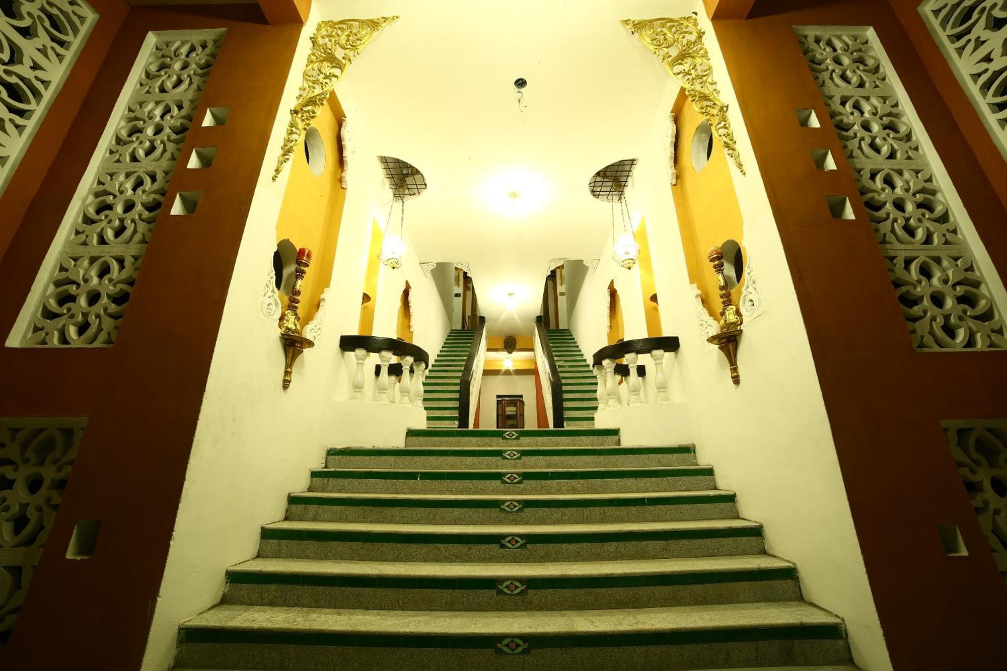 Indeco Hotels Swamimalai Kumbakonam Esterno foto
