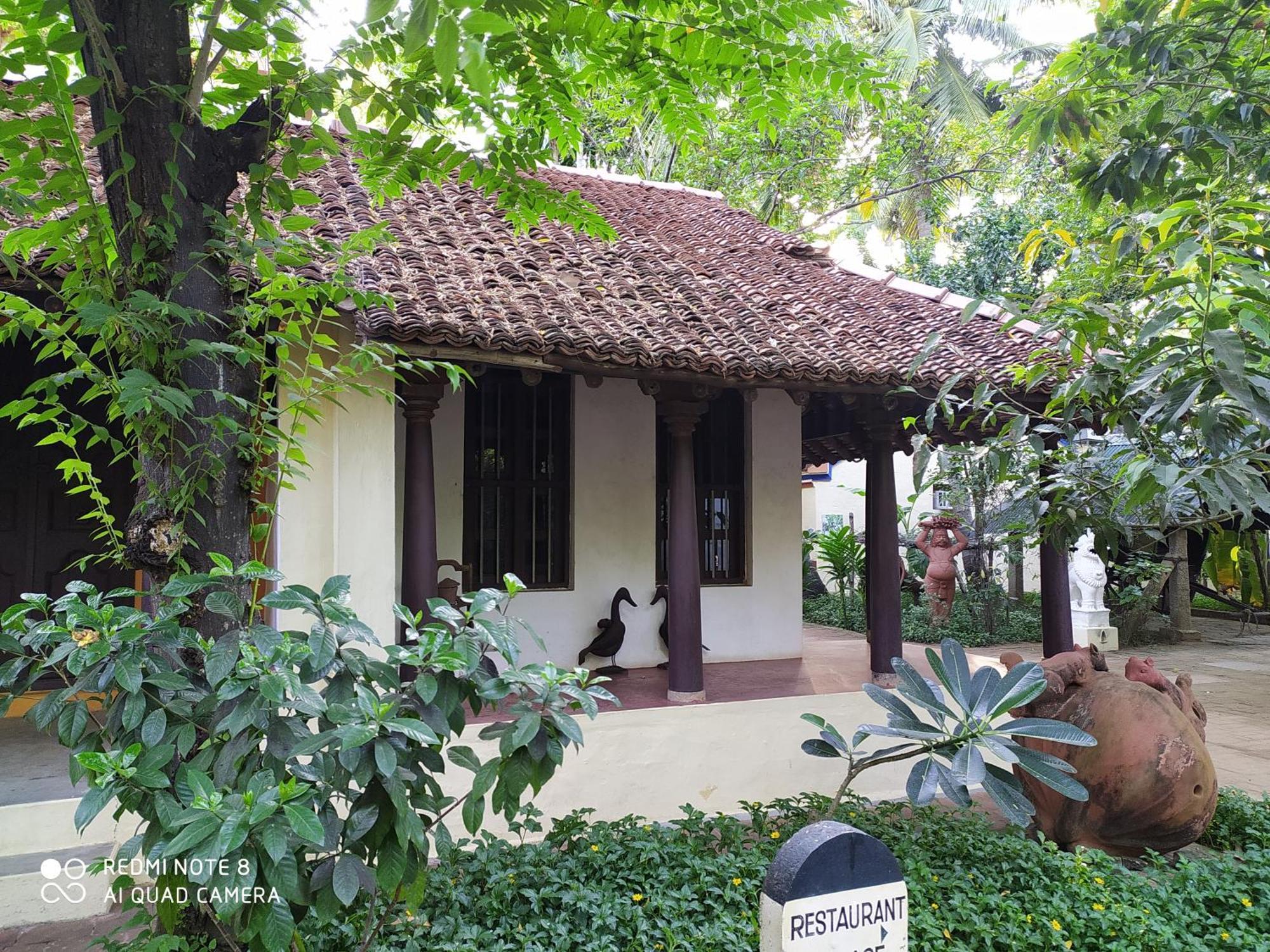 Indeco Hotels Swamimalai Kumbakonam Esterno foto